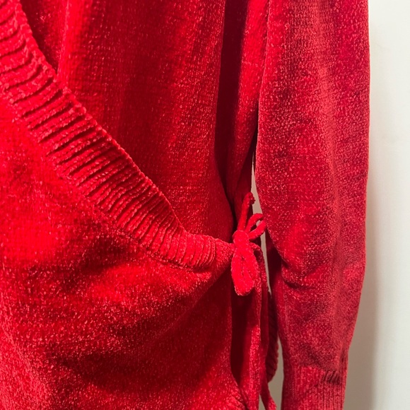 ELLOS WRAP BRIGHT RED SOFT SWEATER LONG SLEEVE SIZE 22/24 1X. - Picture 2 of 9